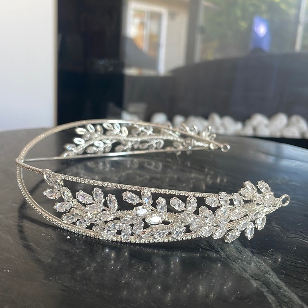 Modern Bridal Headpiece